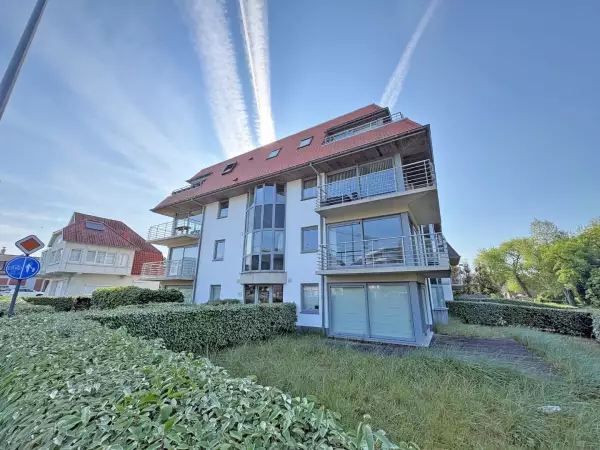 Instapklaar appartement nabij de zee en het centrum.