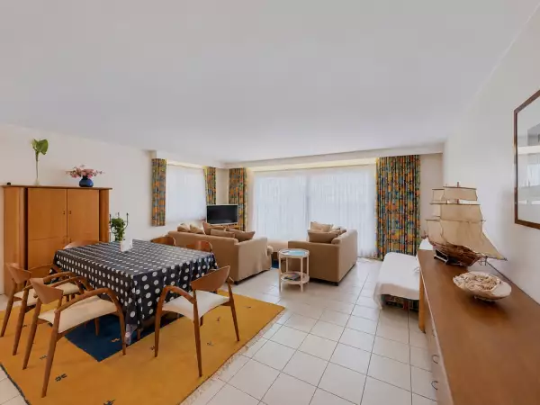 Appartement (type doorloper) met twee terrassen te Nieuwpoort-Bad